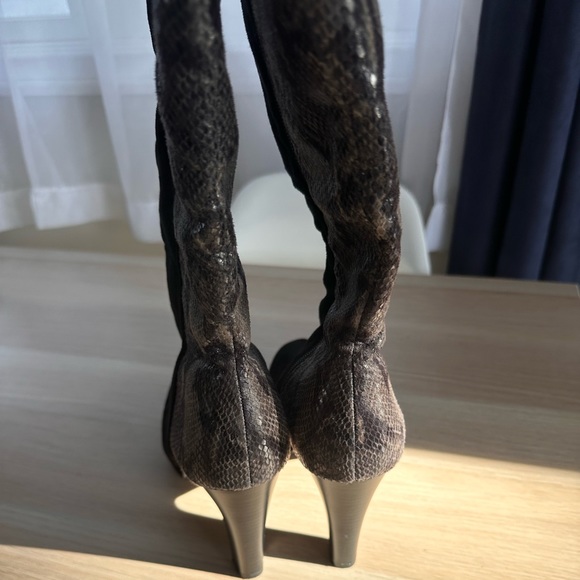 EUC | Women’s boots - Picture 3 of 4